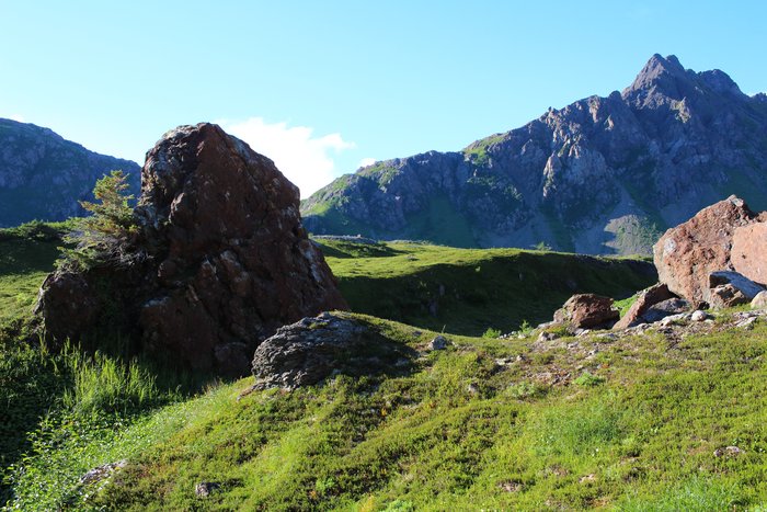 Boulders and tundra in the mountains above Taylor Bay.