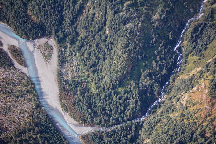 The descent to Taylor Valley is one of many challenging segments ahead - the ridge in the middle of this image may work out well, but we'll have to work our way through the vertical cliffs that flank it.