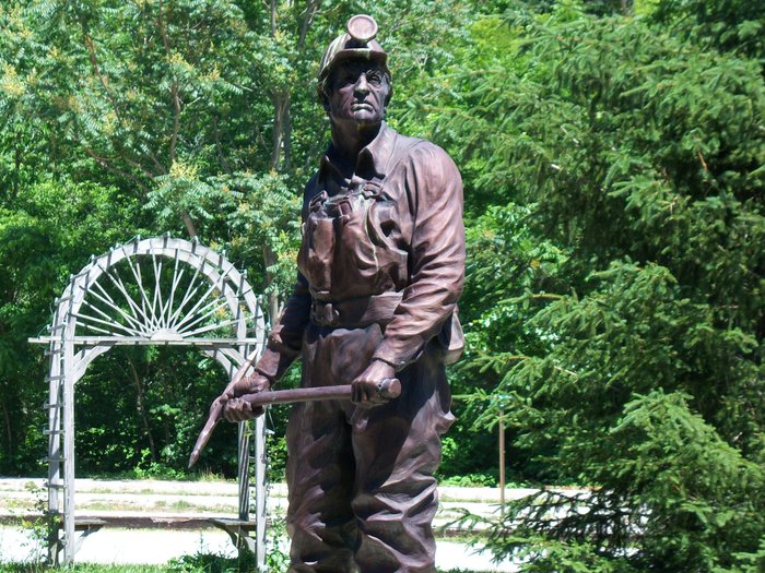 Kentucky coal miner statue