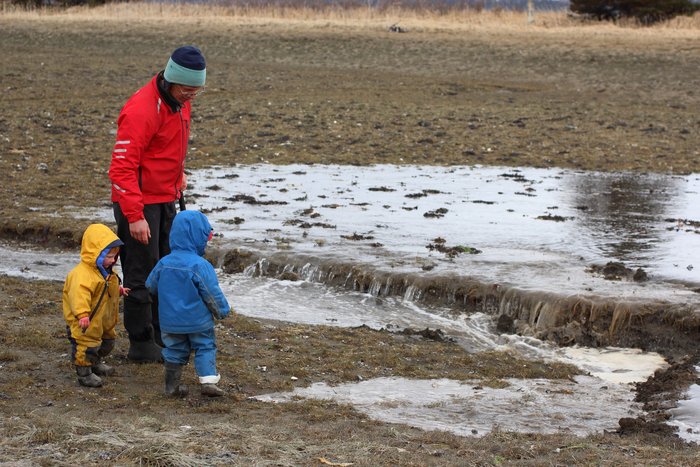 Carrying on a tradition started with his own father, Hig and Katmai built a dam in a tidal slough, waiting for the water to overtake it.