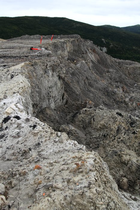 This mine still occasionally produces a small amount of coal, but is largely under reclamation.  It is one of the <a href="http://www.groundtruthtrekking.org/Issues/AlaskaCoal/UsibelliCoalMine.html">Usibelli coal mines</a>.