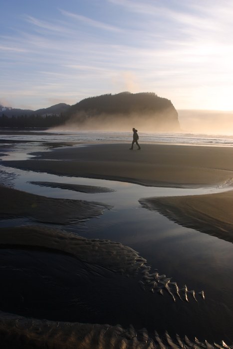 A winter morning on the beach near Gore Point