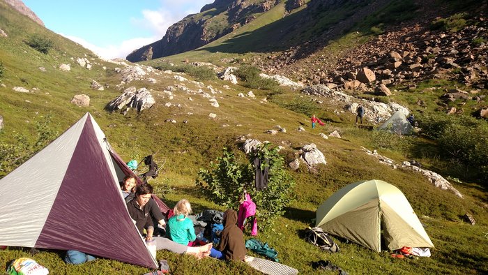 This area along a tributary of the Taylor River is a great campsite, with dramatic views into a bedrock gorge along the campsite edge.