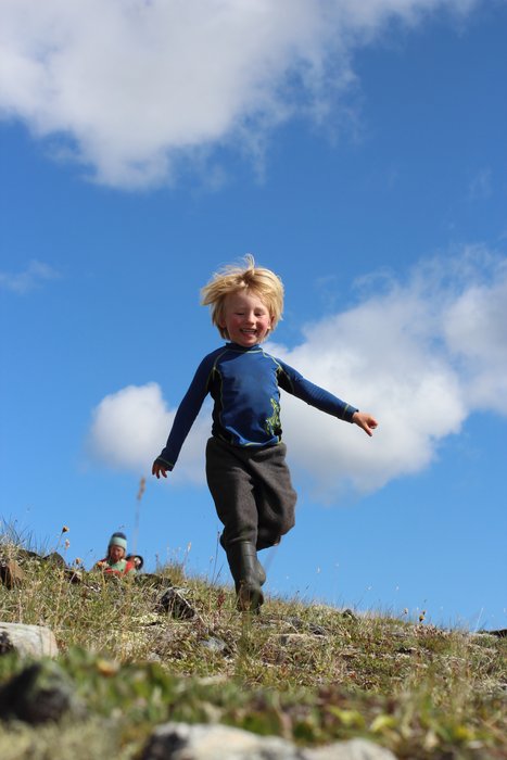 Erin "hid" from Katmai and he ran to find her - a great way to encourage progress in a particular direction.