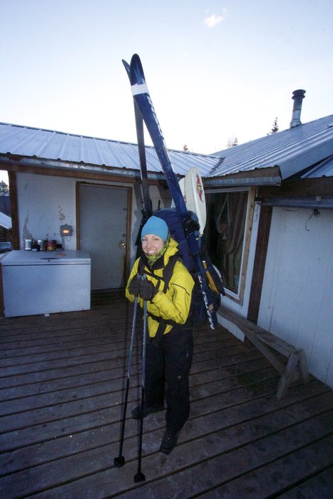 East winds over Bruin Bay Pass meant the trip started with all gear on our backs