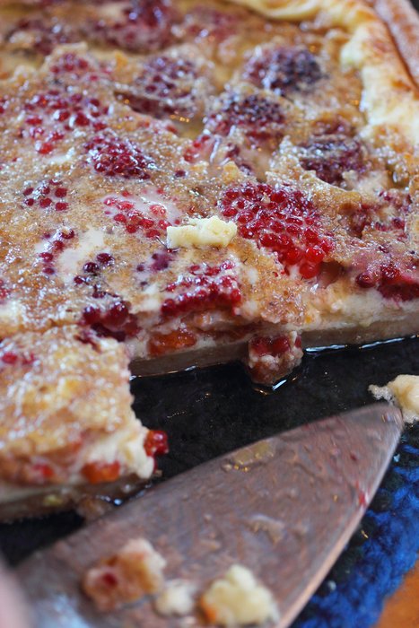 A new, soufflé like berry dish from <a href="http://www.amazon.com/Discovering-Wild-Plants-Western-Northwest/dp/0882403699">Discovering Wild Plants</a>