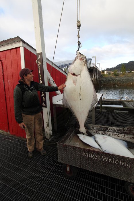 We didn't have a scale, but based on length and estimated girth we think it was about 120 lbs.