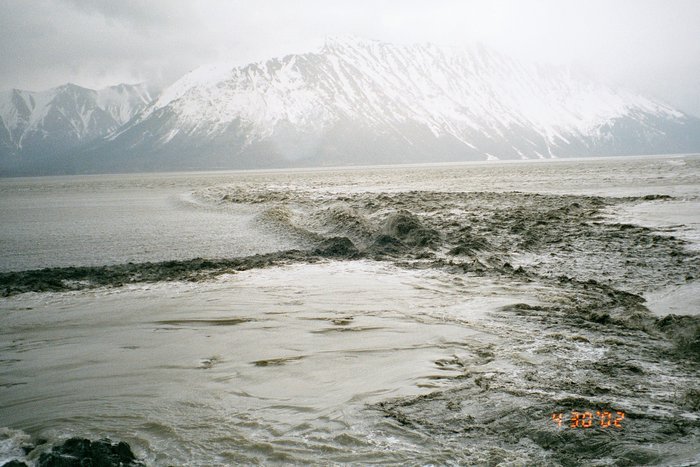 Photo 9 - at this point we're looking north again, and the reflected bore is headed west out Turnagain Arm.